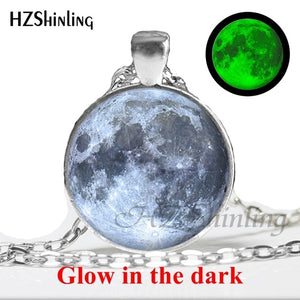 2017 New Arrival Glowing Jewelry Full Moon Necklace Handmade Glass Dome Lunar Eclipse Necklace Glow in the dark Pendant Jewelry